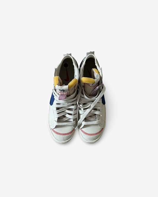 White basket sneakers , blue logo, signed