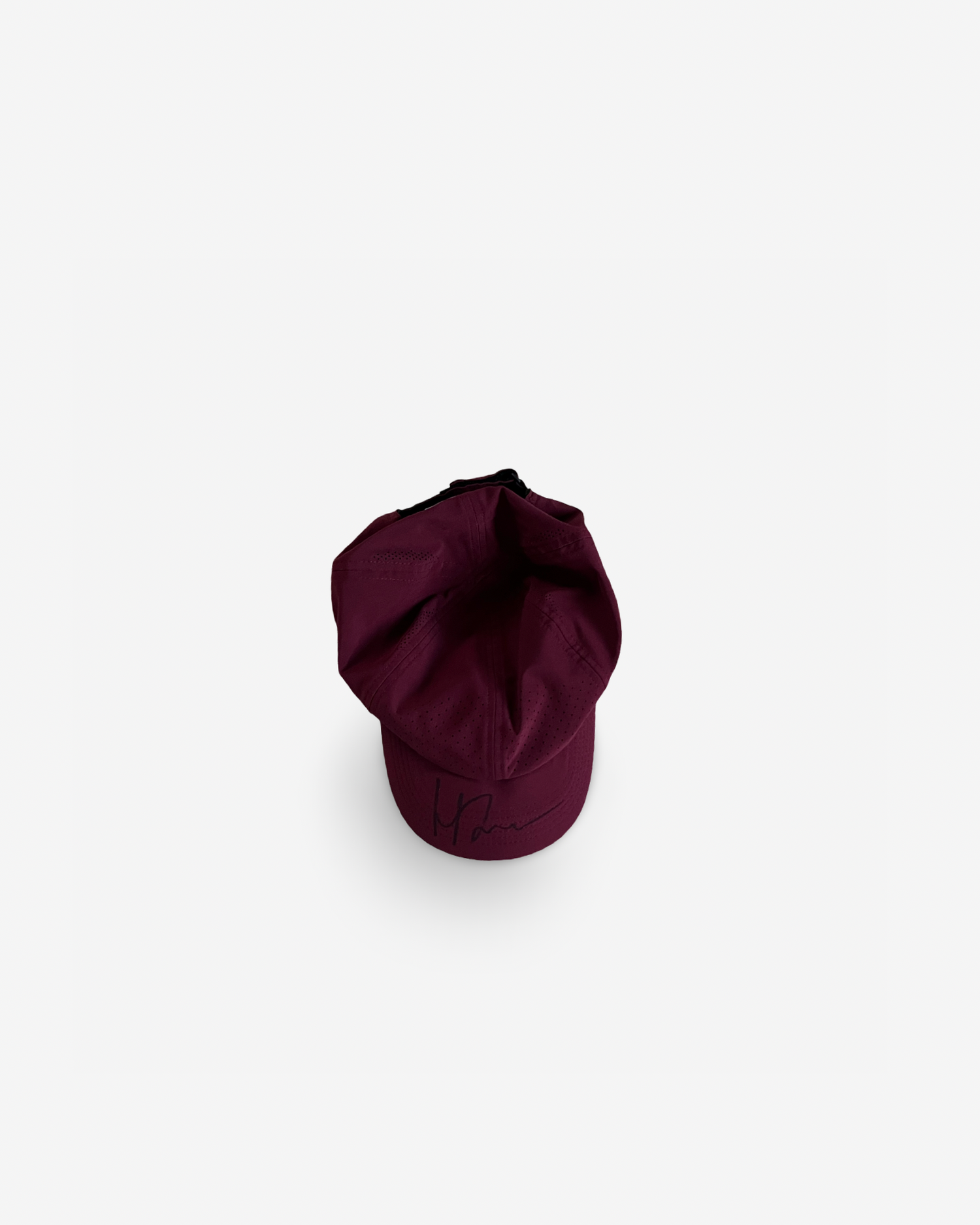 Match and practice cap, burgundy color, signed