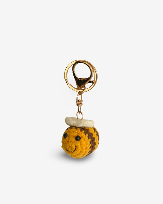 World Bee Day tribute.
Signed Manuka honey MGO 1000, by Holger Rune. Limited edition with bee charm 🐝