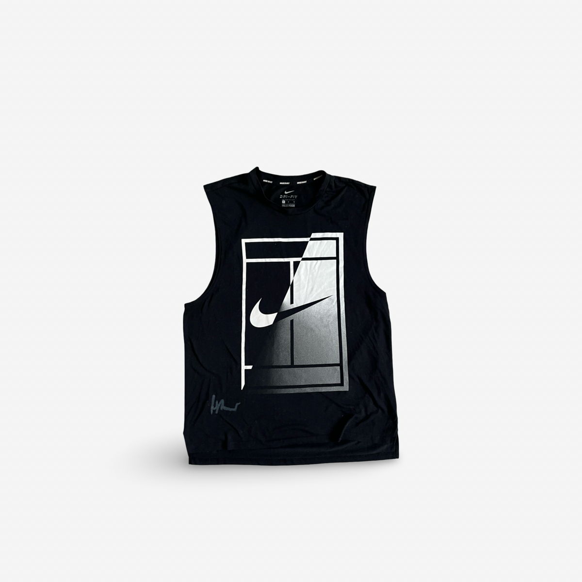 Monochrome Nike court sleeveless, signed
