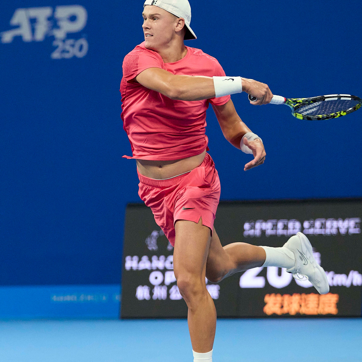 Signed iconic UsOpen match outfit