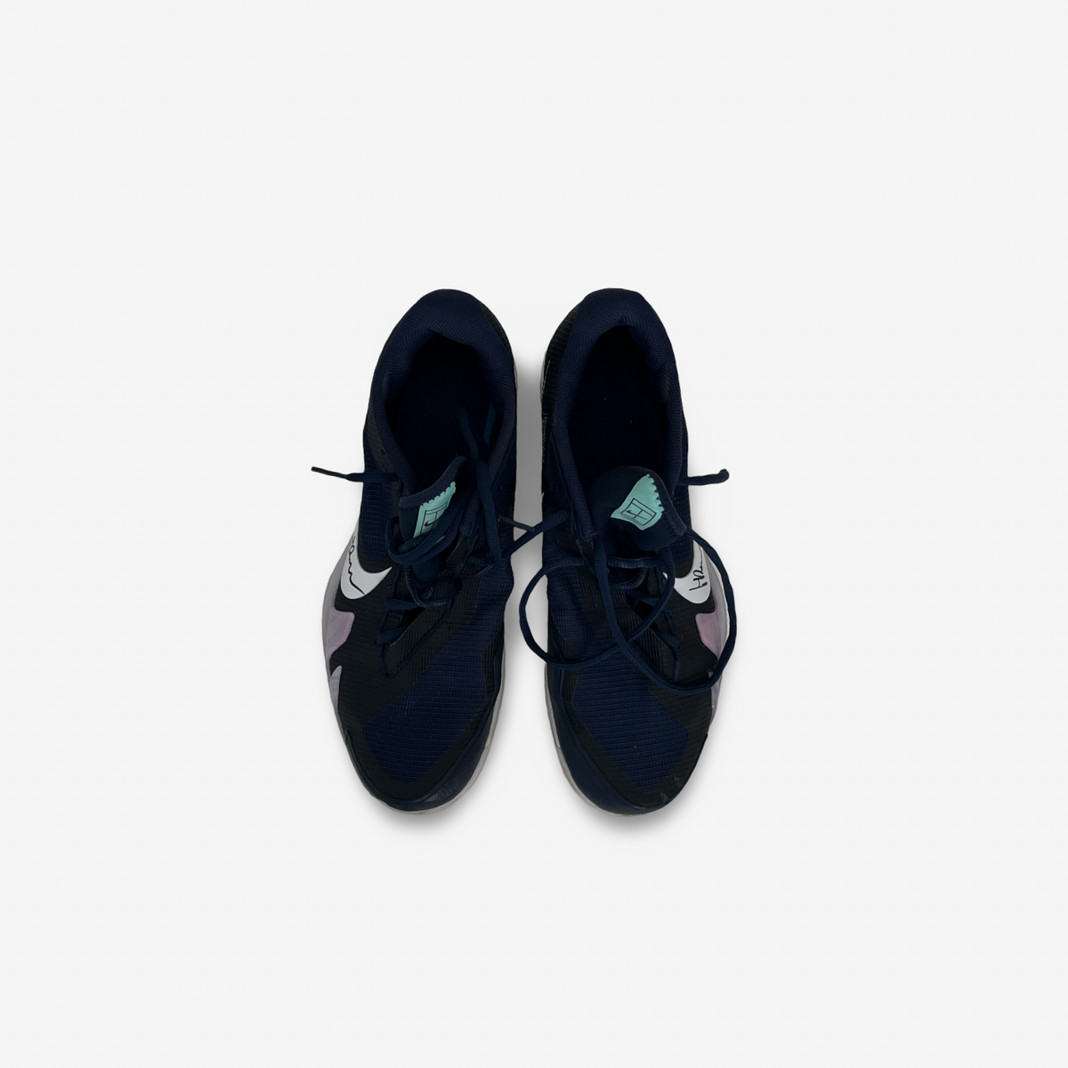 Dark blue Vapor, practice used, signed
