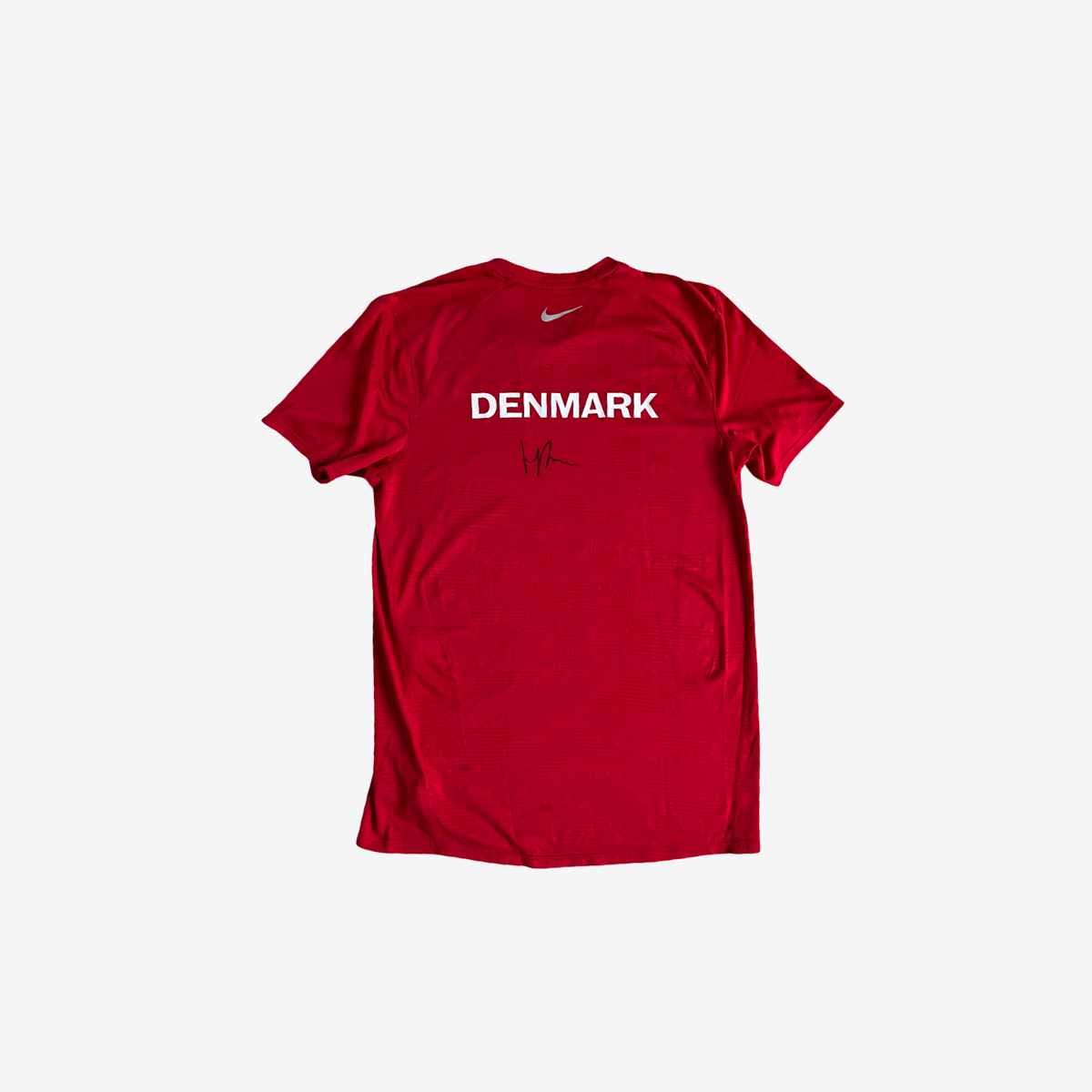 Davis cup practice shirt signed on the back