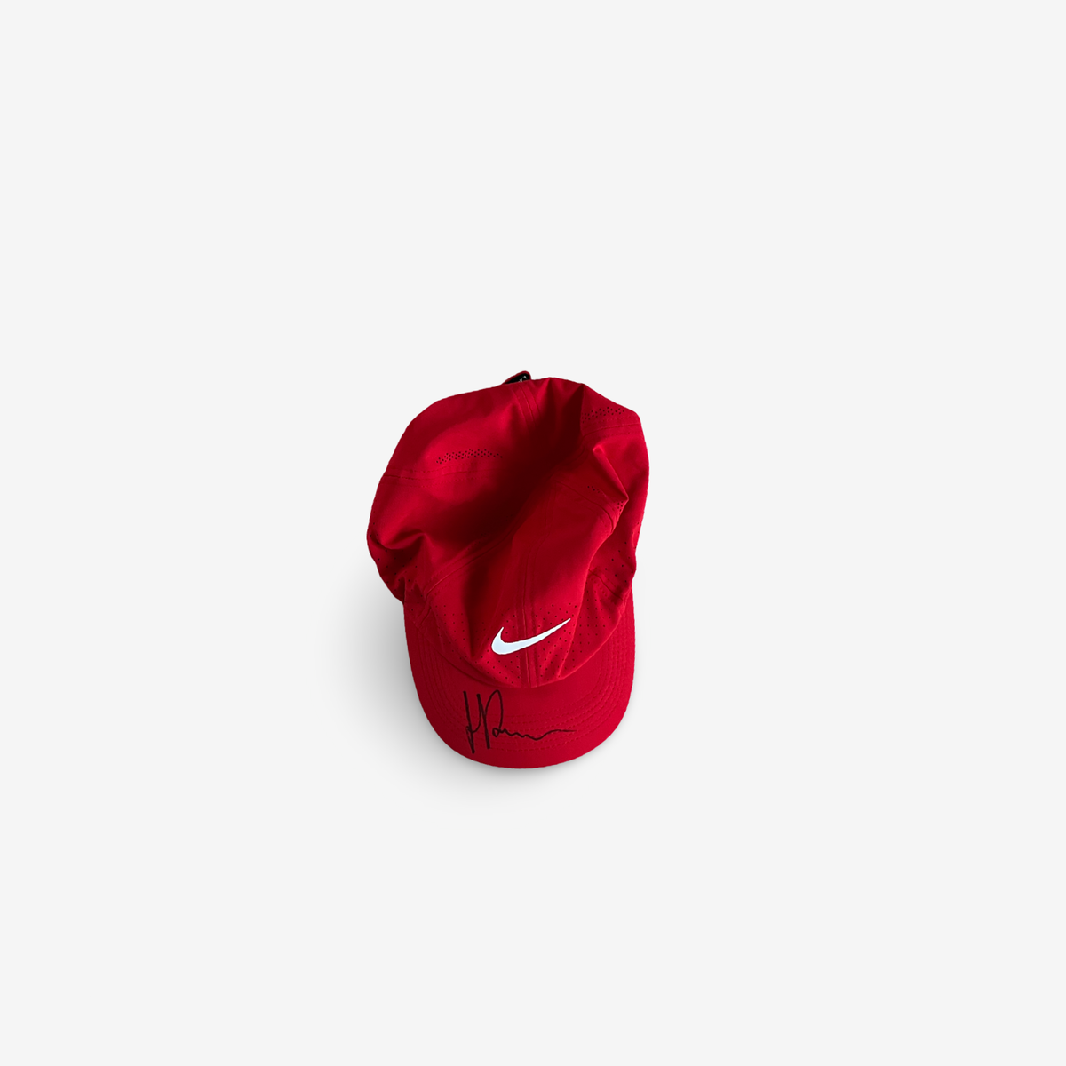 Red Davis Cup cap, signed