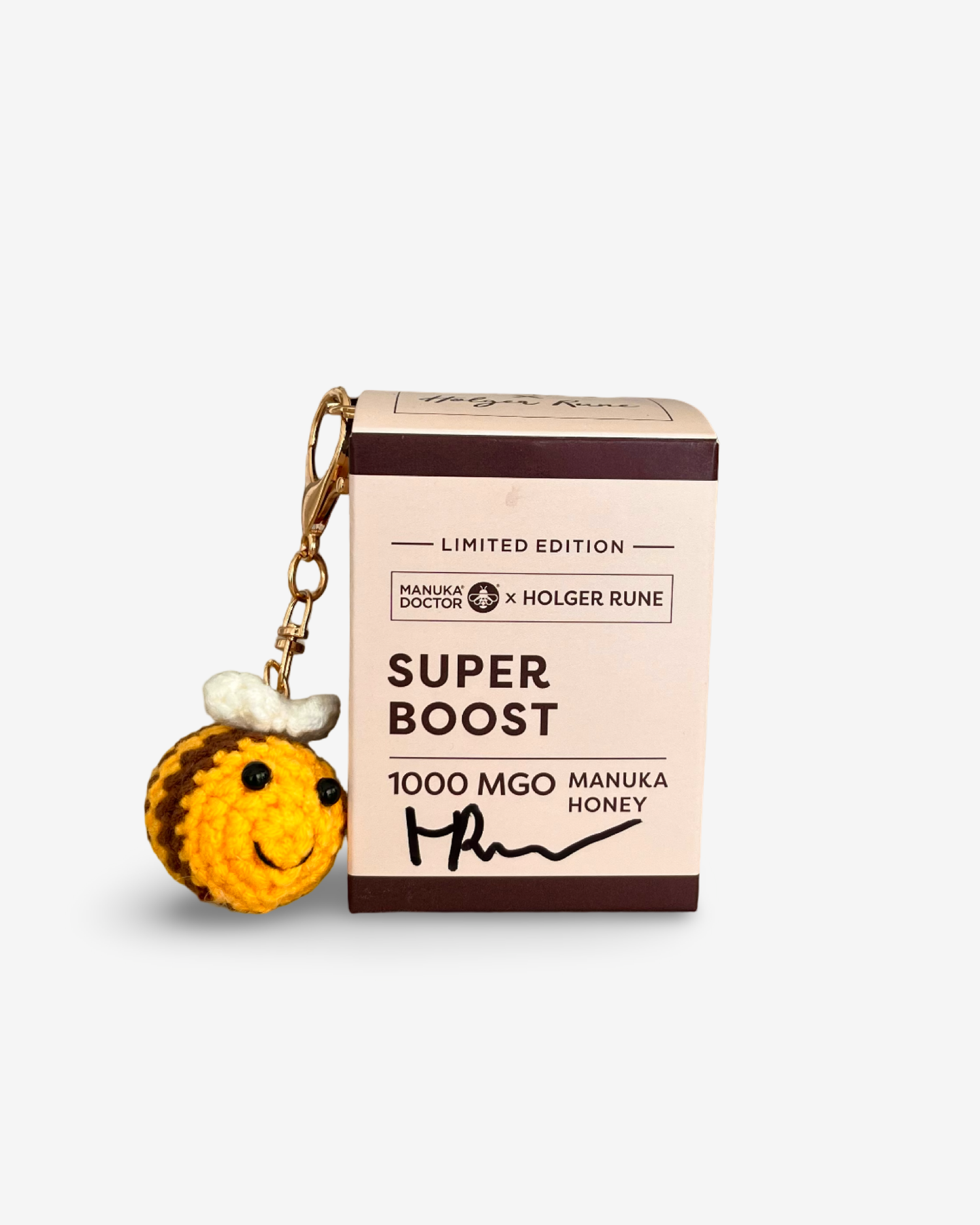 World Bee Day tribute.
Signed Manuka honey MGO 1000, by Holger Rune. Limited edition with bee charm 🐝