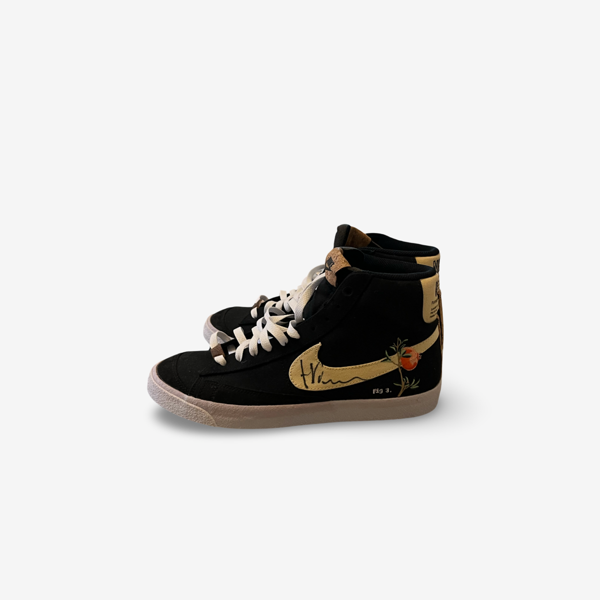 Black Cotten pomgranate sneakers, signed