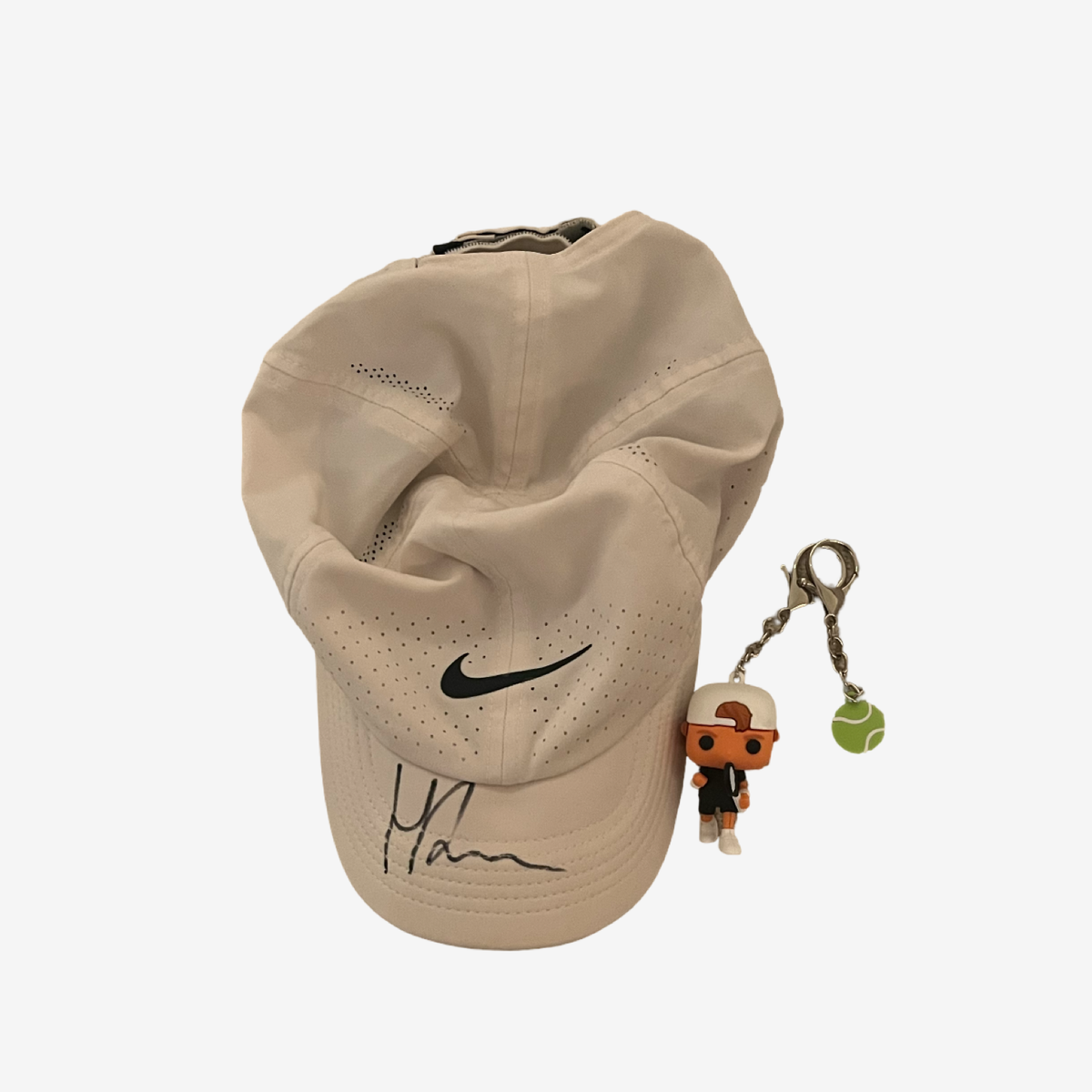 Signed white cap and Pop Art keychain #4