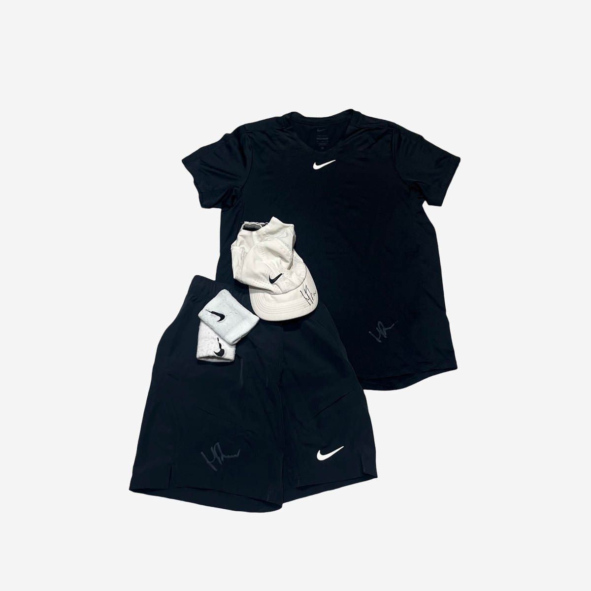 Signed and match worn in Paris, Turin and more, complete match outfit
