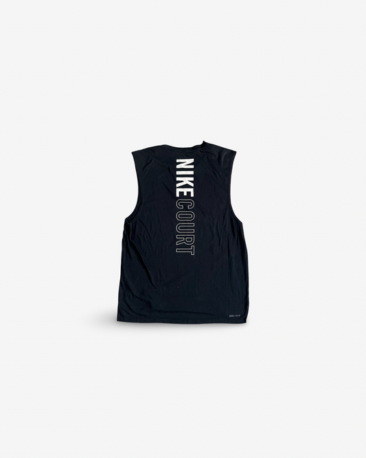 Monochrome Nike court sleeveless, signed