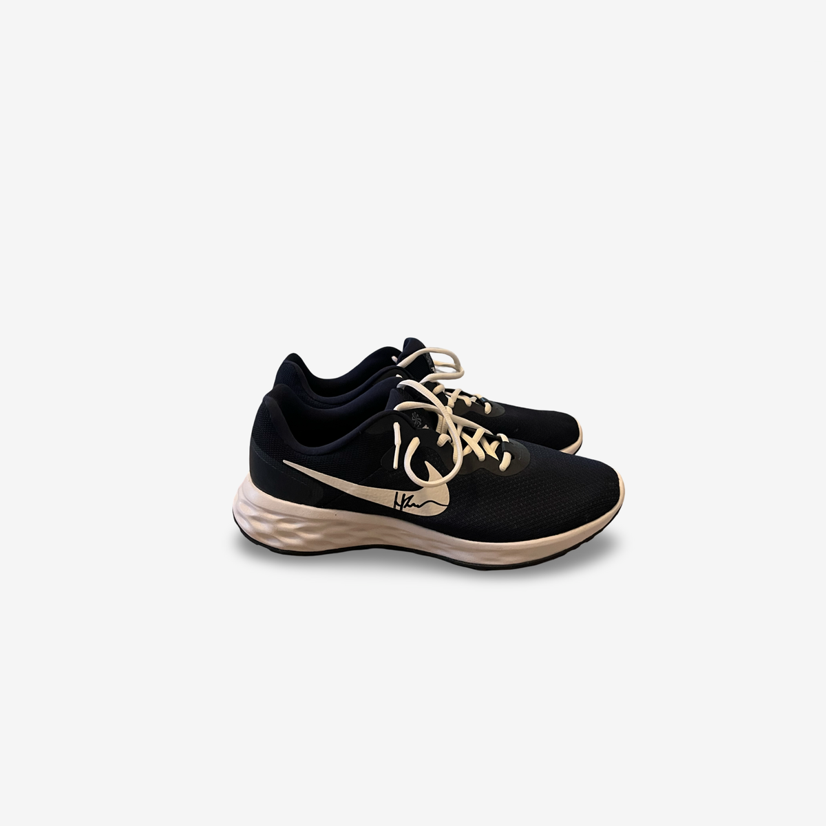 Dark blue runners, signed