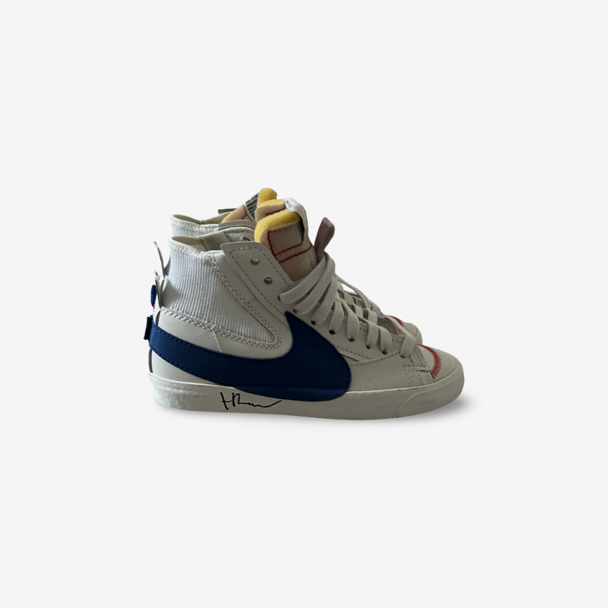 Basket sneakers white/blue logo, signed