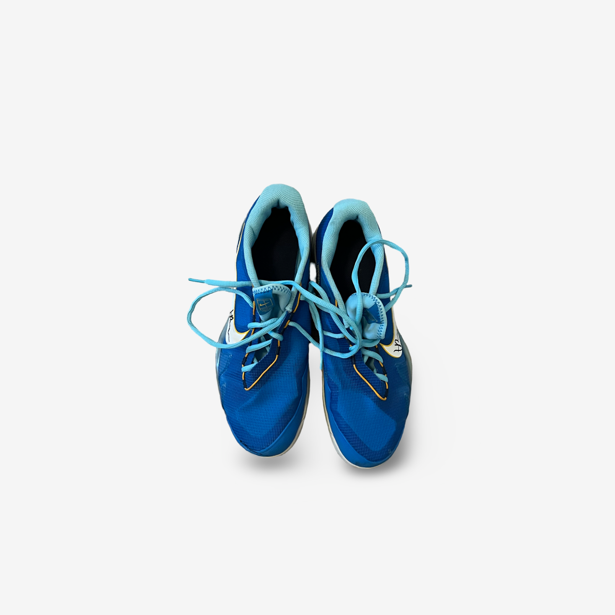 Nike Vapor pro indoor hard, signed used a lot