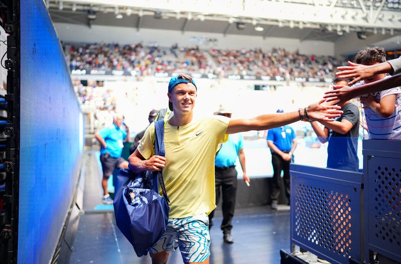 Iconic signed match shorts AO