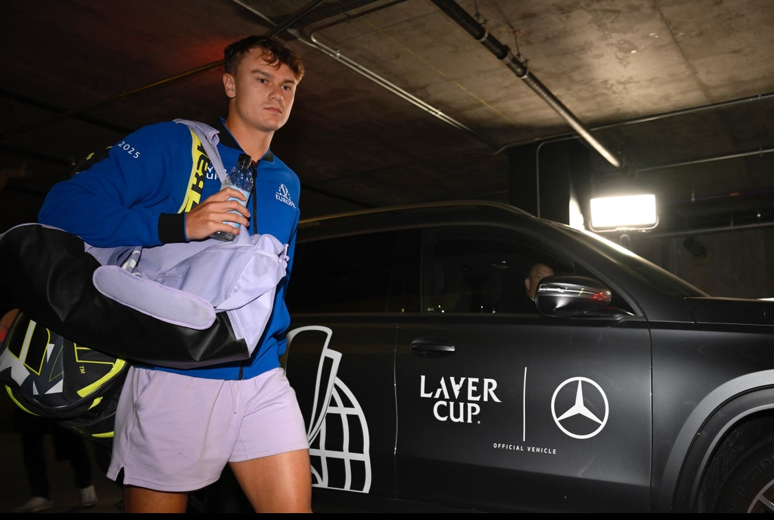 Signed Bag, soft purple, used at several tournaments