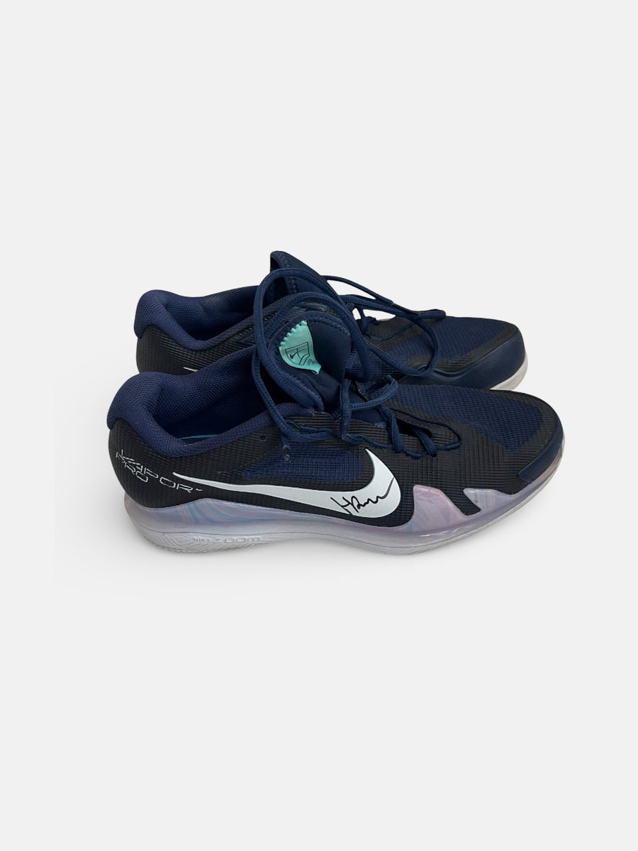 Signed tennis shoes Vapor Pro, dark blue