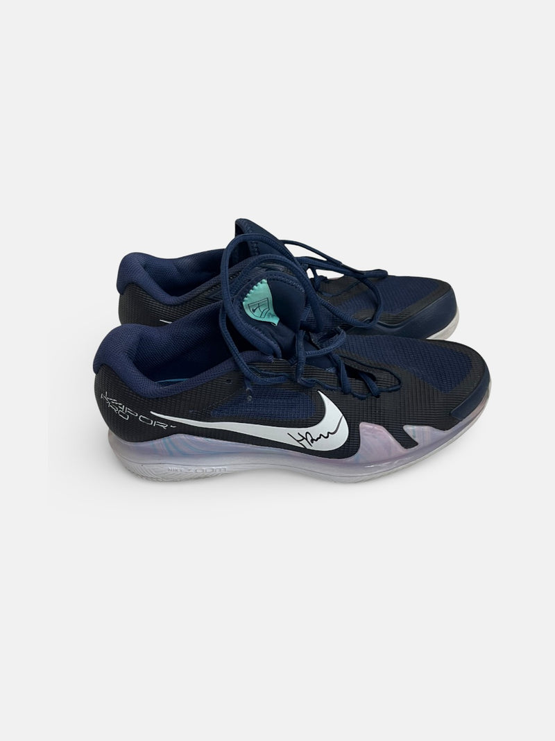Signed tennis shoes Vapor Pro, dark blue
