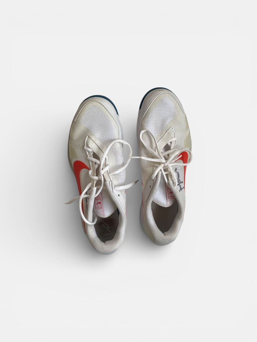 Signed and match used tennis shoes rare Vapor Pro