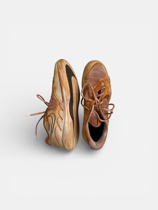 Signed and match used tennis shoes Vapor Pro