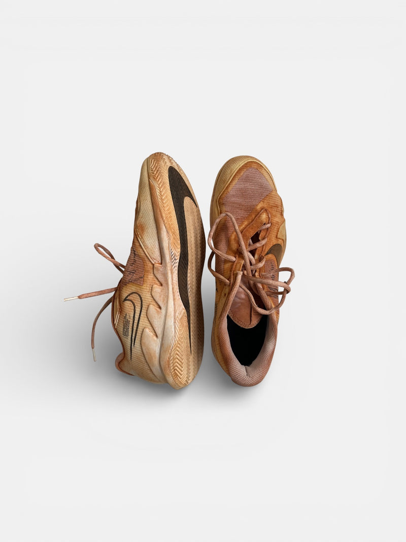 Signed and match used tennis shoes Vapor Pro