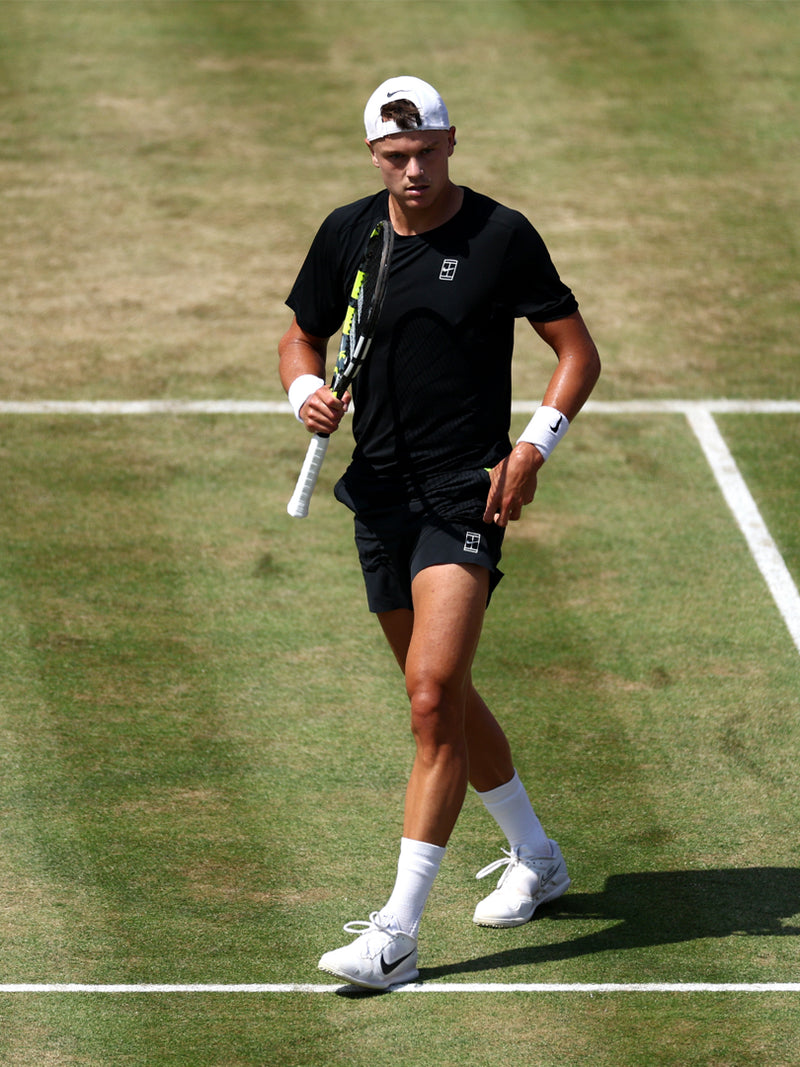 Match outfit Queen's 2025