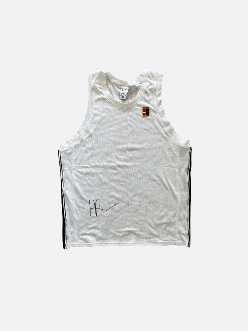 Signed practice sleeveless shirt Queen's 2025